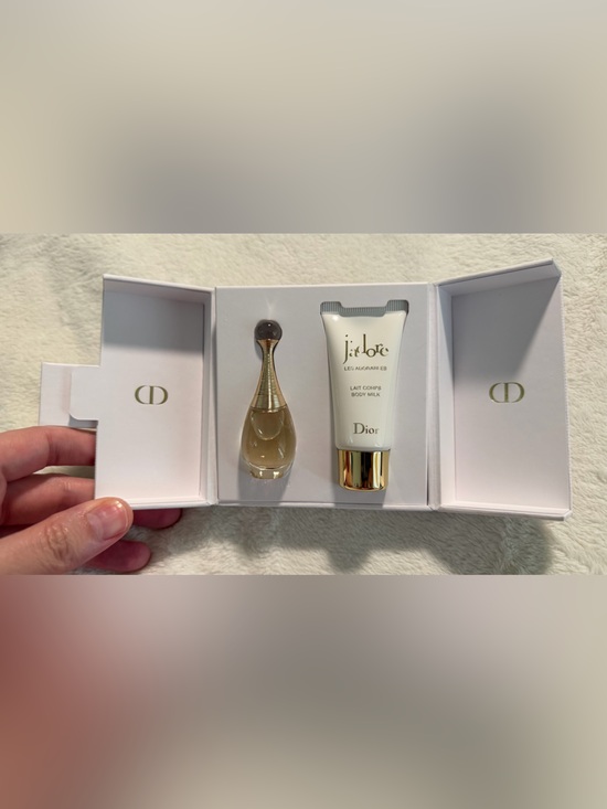 Dior Other - Dior J'adore Gift Set - White & Gold Packaging